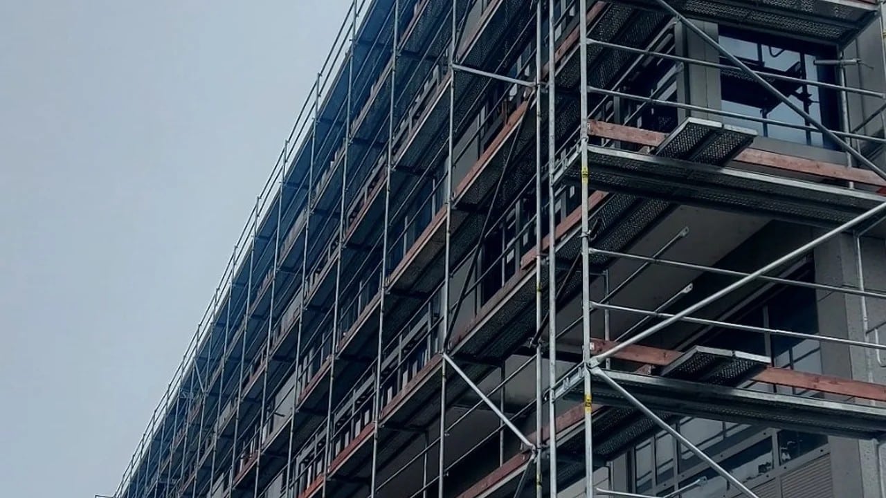 Moderen gradbeni oder na stanovanjskem objektu