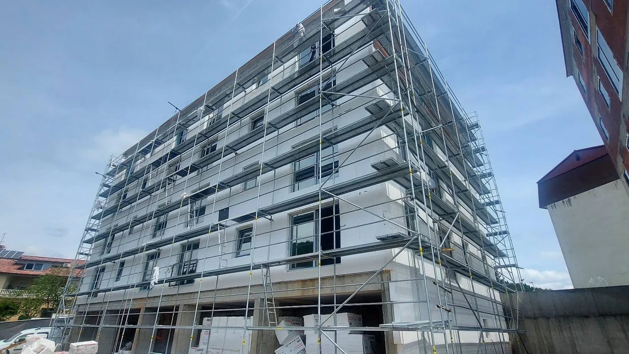 Referenčni projekt 2